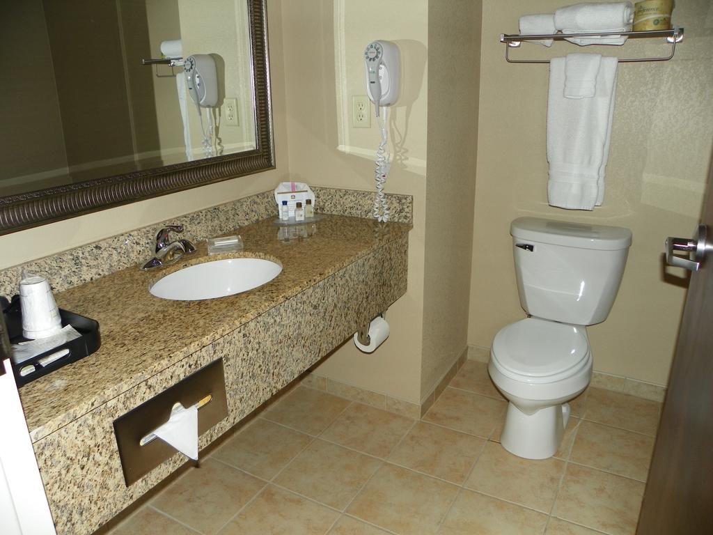 Best Western Plus Louisa Εξωτερικό φωτογραφία